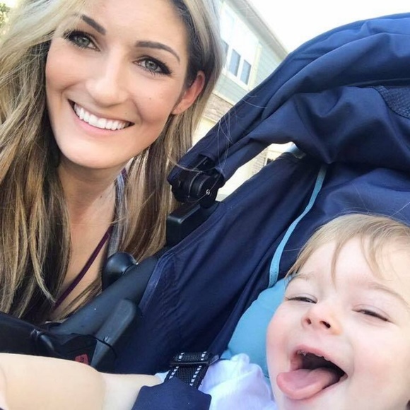 Hi! I'm Krysten! - Picture 7 of 7